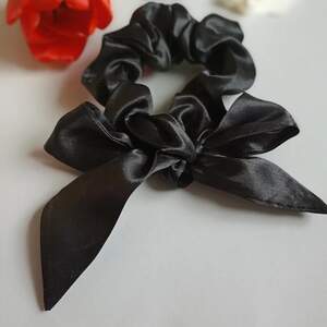 Luxury Hair Accessories Satin Silk Ponytail Holder Solid Color Korean Style Scrunchies Elastic Hair Ring Rhinestone Hair Ties Women Hair(Black)