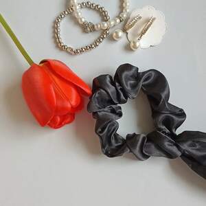 Luxury Hair Accessories Satin Silk Ponytail Holder Solid Color Korean Style Scrunchies Elastic Hair Ring Rhinestone Hair Ties Women Hair(Black)